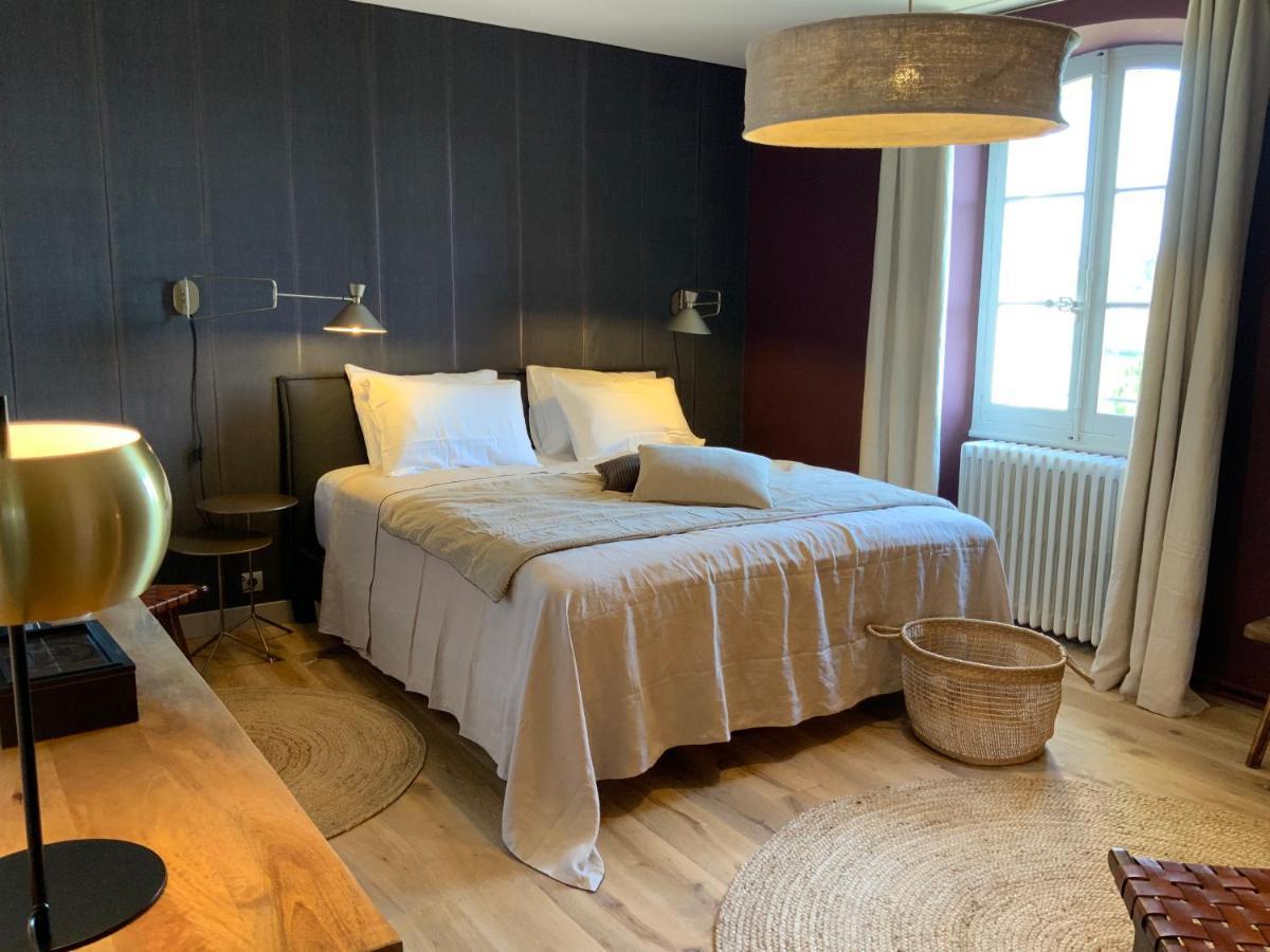 La Bastide Des Grands Chenes Bed & Breakfast Lambesc Room photo